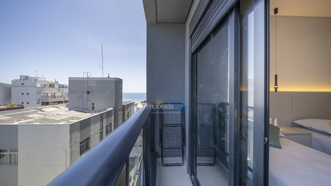 Casa para aluguel de temporada em Bombinhas (Praia de Bombas)