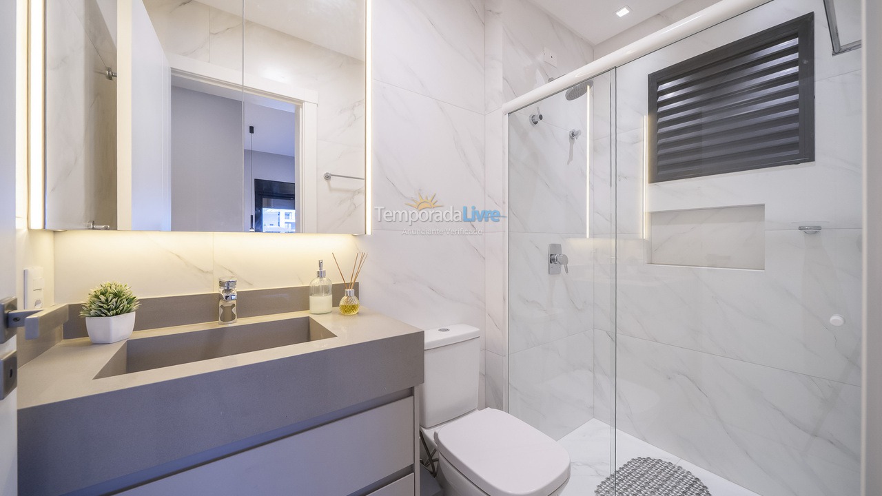 Casa para aluguel de temporada em Bombinhas (Praia de Bombas)