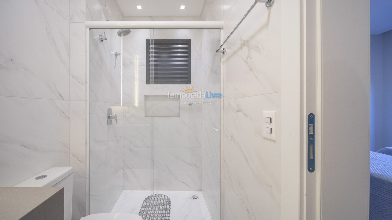 Casa para aluguel de temporada em Bombinhas (Praia de Bombas)