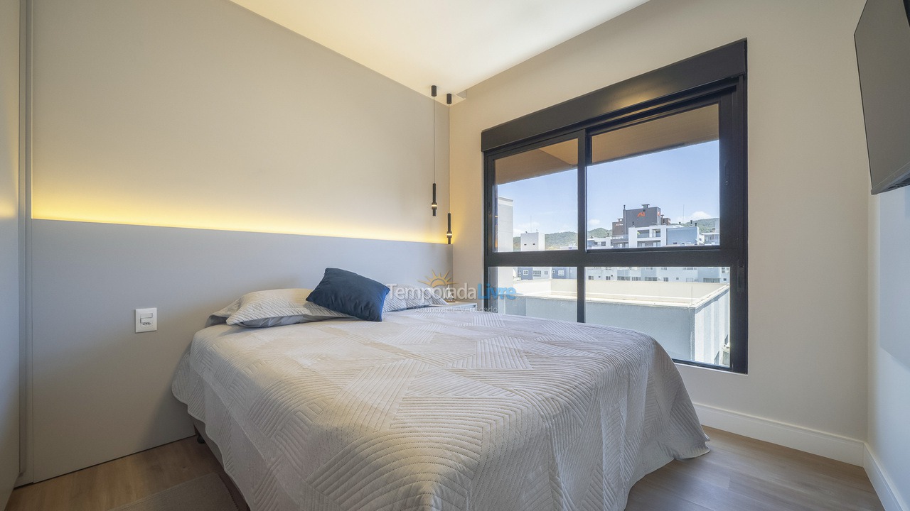 Casa para aluguel de temporada em Bombinhas (Praia de Bombas)