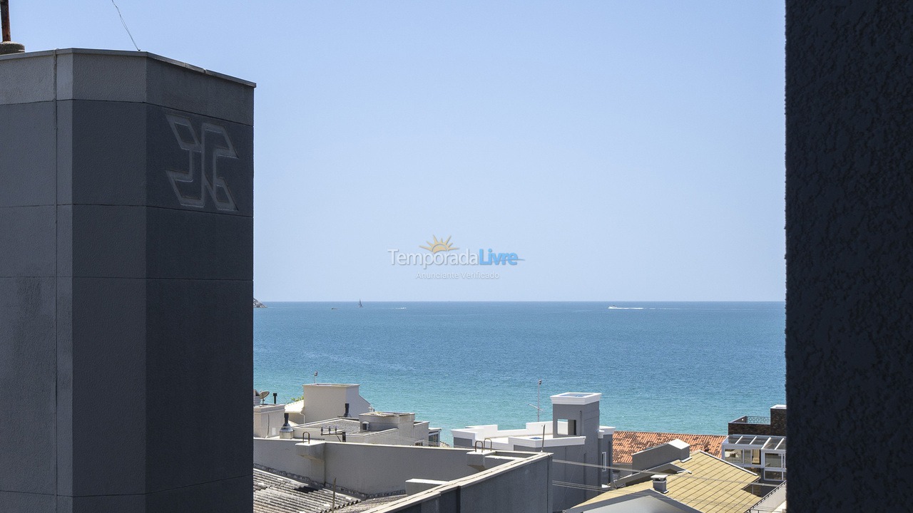Casa para aluguel de temporada em Bombinhas (Praia de Bombas)