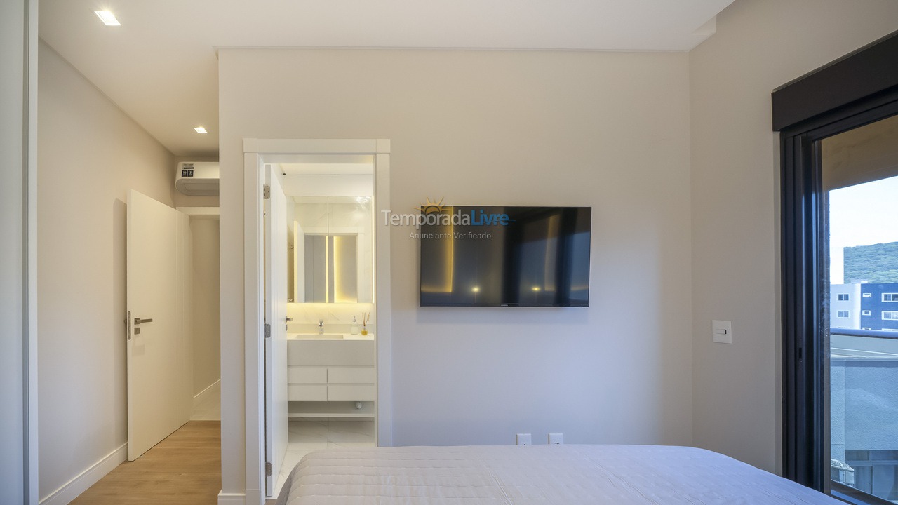 Casa para aluguel de temporada em Bombinhas (Praia de Bombas)