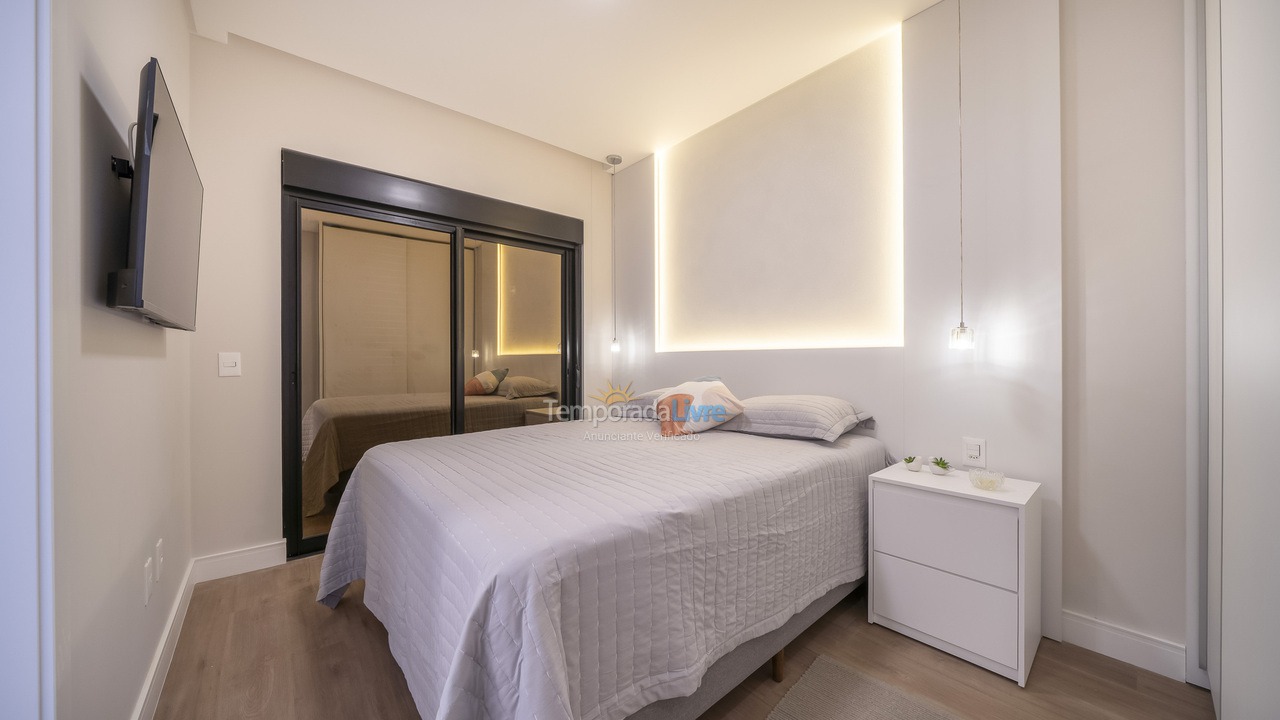 Casa para aluguel de temporada em Bombinhas (Praia de Bombas)