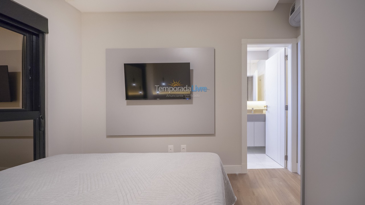 Casa para aluguel de temporada em Bombinhas (Praia de Bombas)