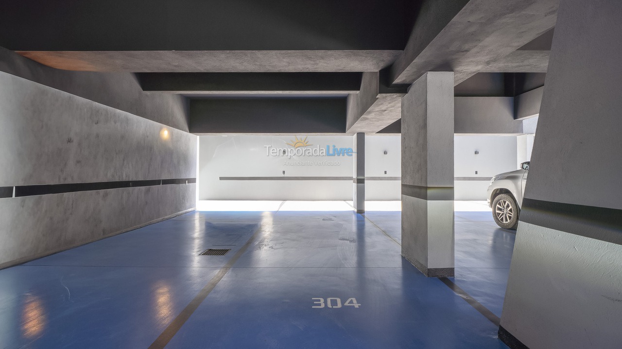 Casa para aluguel de temporada em Bombinhas (Praia de Bombas)