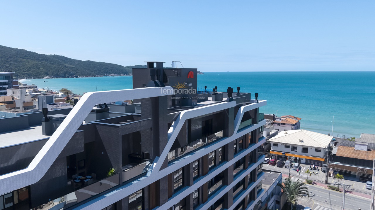 Casa para aluguel de temporada em Bombinhas (Praia de Bombas)