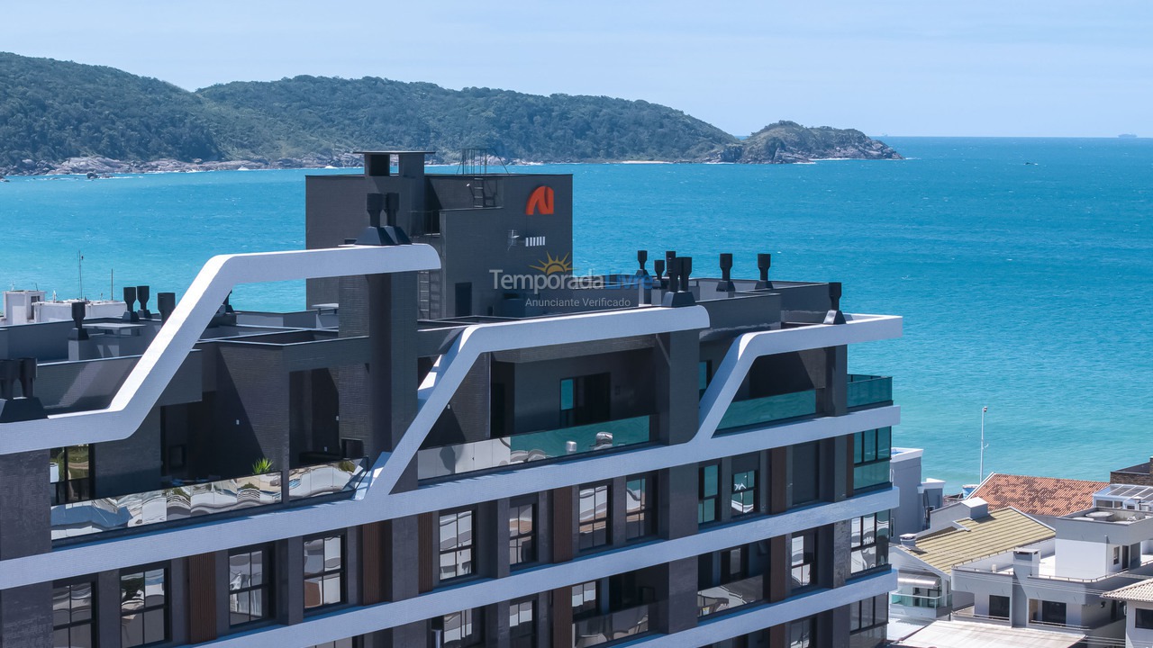 Casa para aluguel de temporada em Bombinhas (Praia de Bombas)