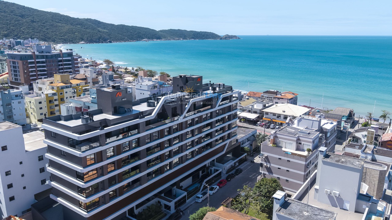 Casa para aluguel de temporada em Bombinhas (Praia de Bombas)