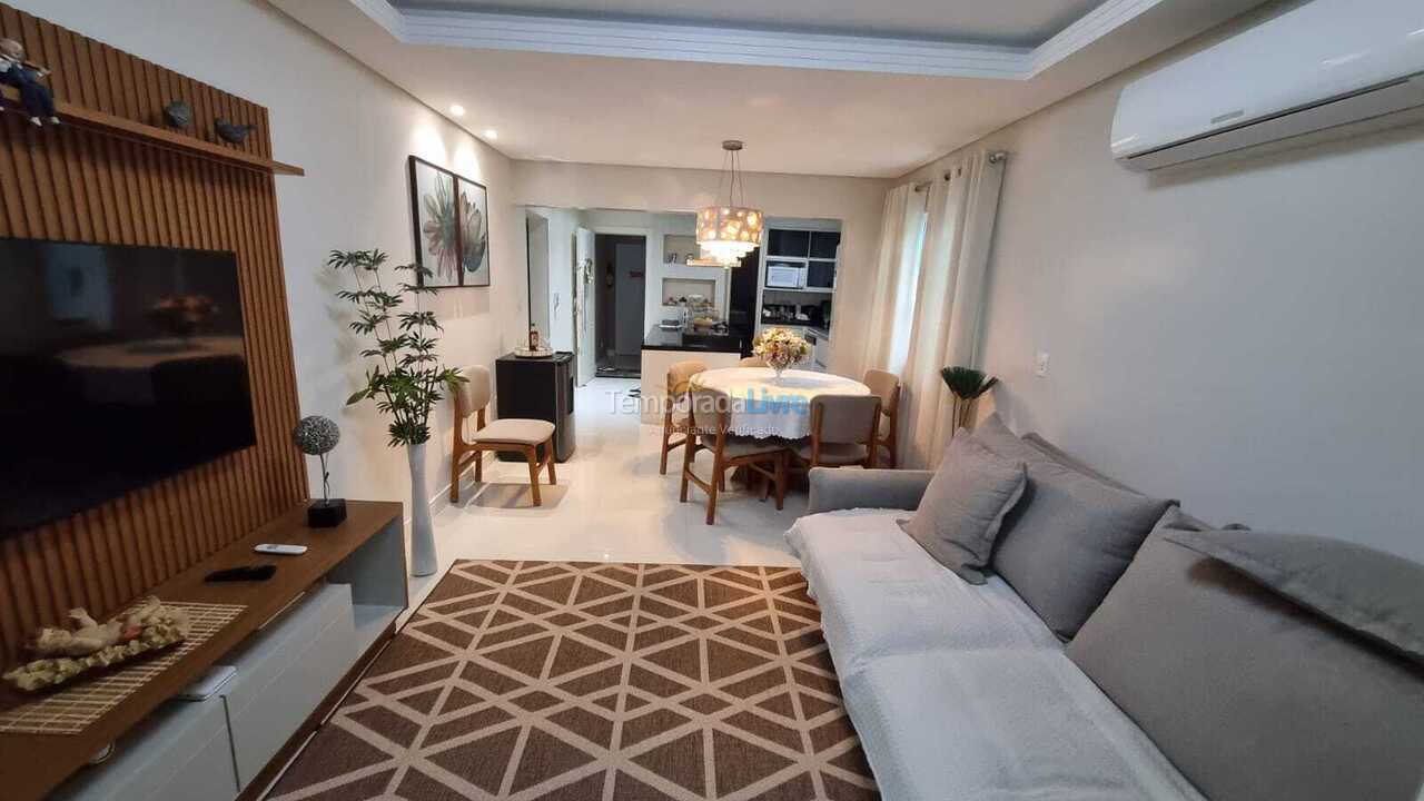 Apartment for vacation rental in Itapema (Meia Praia)