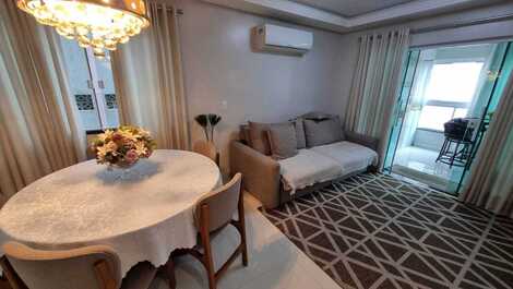 Great 2-bedroom apartment in Meia Praia.