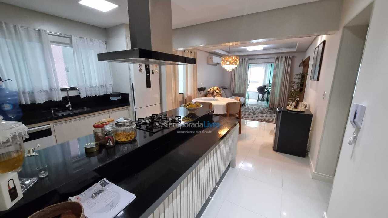 Apartment for vacation rental in Itapema (Meia Praia)