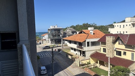 Apartment in Bombas for up to 5 people