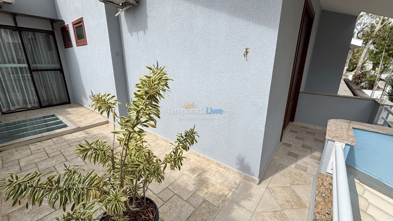 House for vacation rental in Bombinhas (Praia de Bombas)