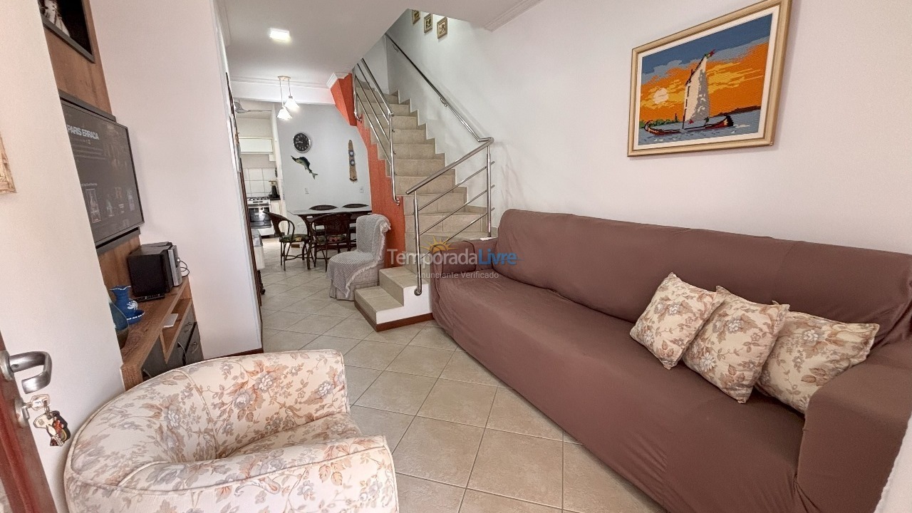 House for vacation rental in Bombinhas (Praia de Bombas)