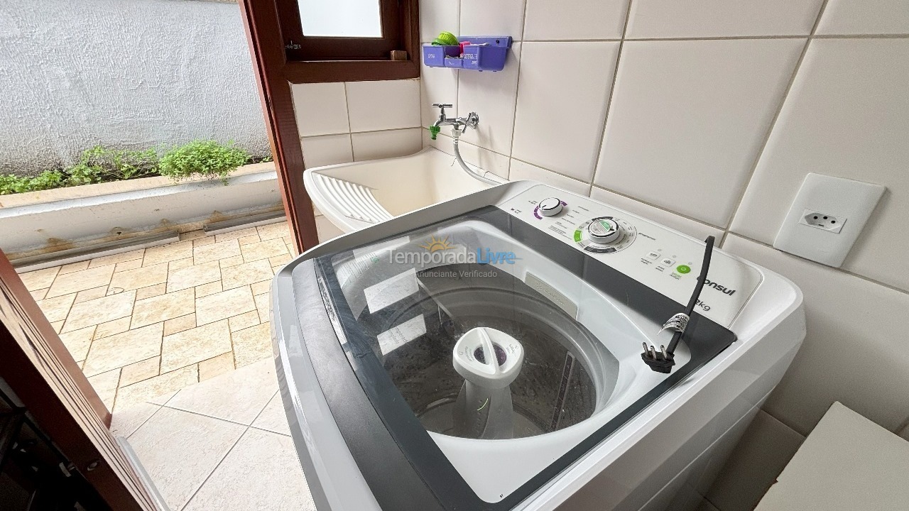 House for vacation rental in Bombinhas (Praia de Bombas)