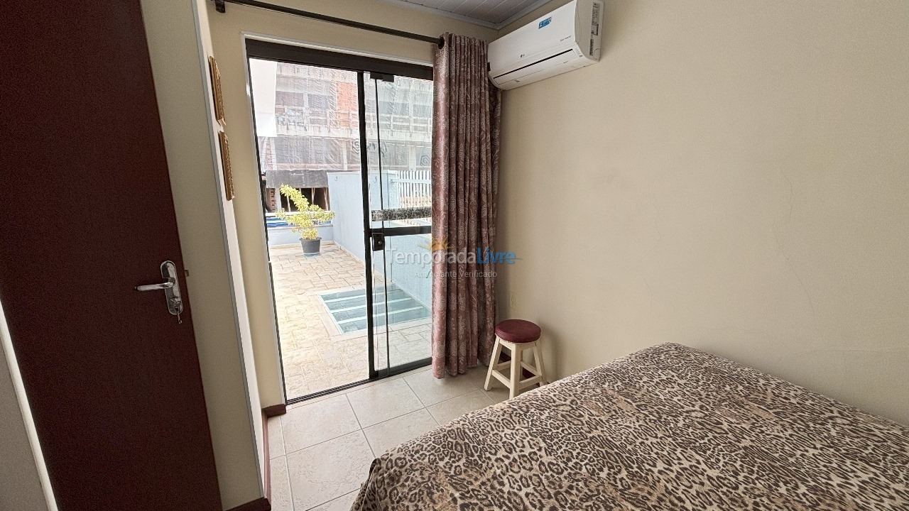 House for vacation rental in Bombinhas (Praia de Bombas)