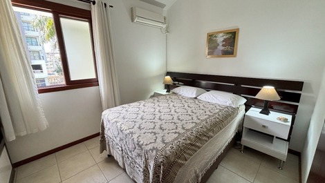 Semi-detached house for up to 8 people in Bombas