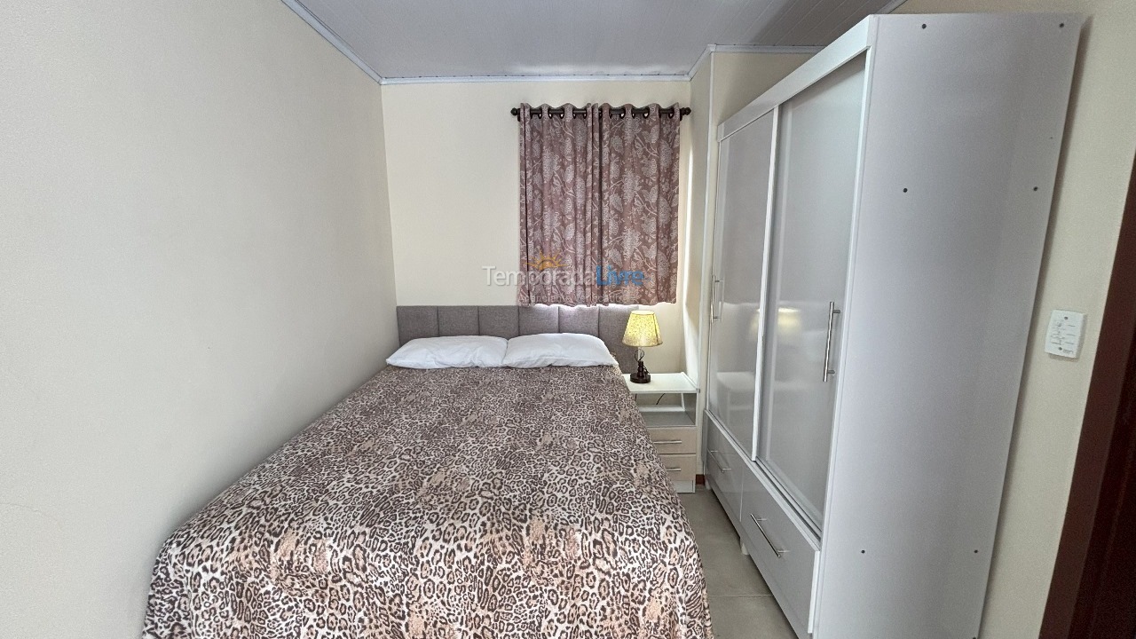 House for vacation rental in Bombinhas (Praia de Bombas)