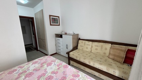 Semi-detached house for up to 8 people in Bombas