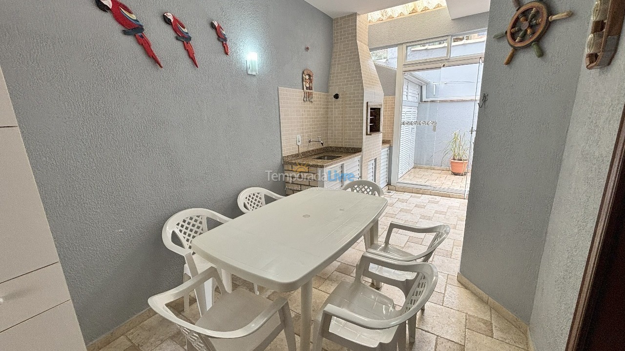 House for vacation rental in Bombinhas (Praia de Bombas)