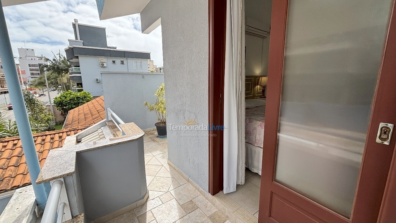 House for vacation rental in Bombinhas (Praia de Bombas)