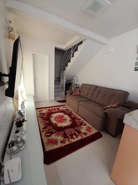 Casa de Temporada em Porto Belo | Próxima à Praia do Perequê