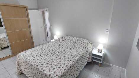 Apartamento con acceso privado a la playa