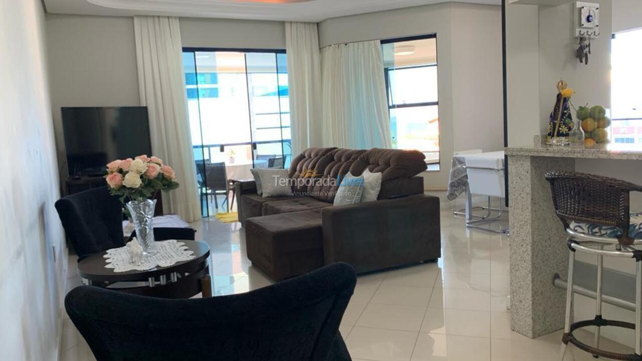 Apartamento para aluguel de temporada em Itapema (Meia Praia)