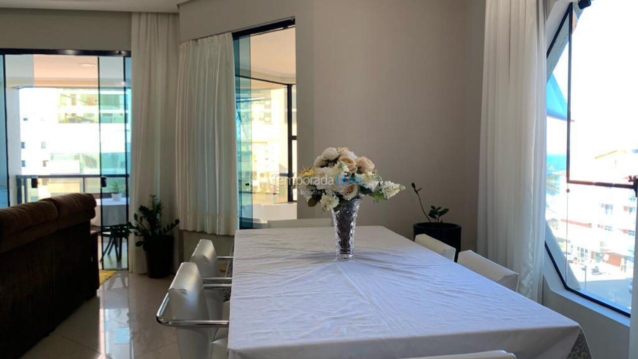 Apartamento para aluguel de temporada em Itapema (Meia Praia)