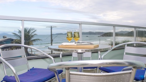 Apto para 7 personas con vistas a la Playa de 4 Islas - EXCLUSIVO