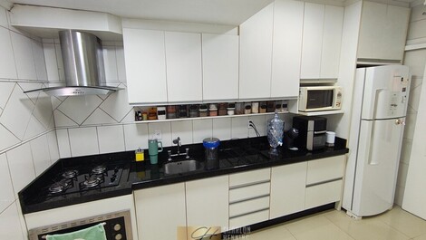 2 Dormitorios a 200 metros da praia Balneario Camboriu