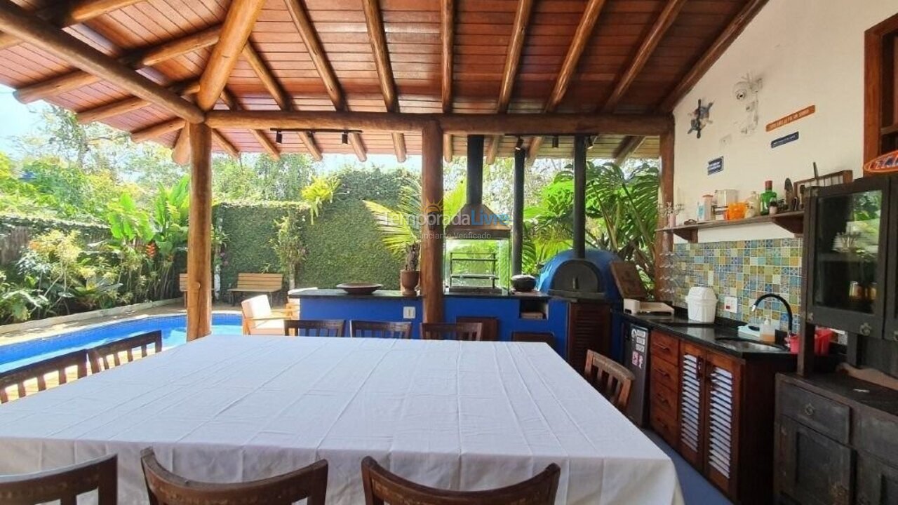 Casa para aluguel de temporada em Ubatuba (Itamambuca)