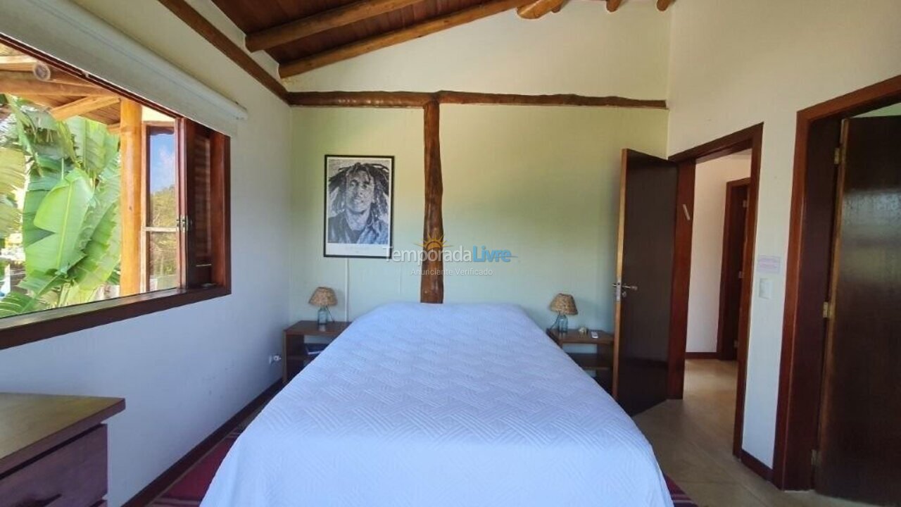 Casa para aluguel de temporada em Ubatuba (Itamambuca)