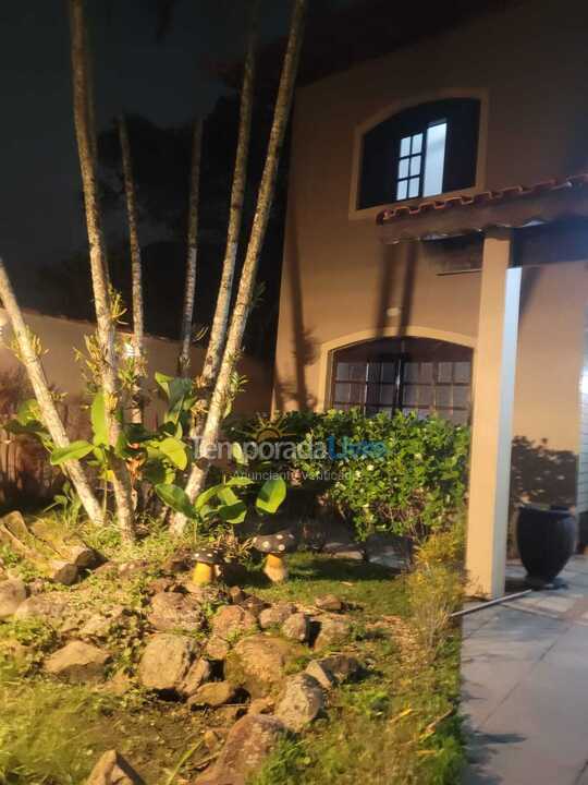 Casa para aluguel de temporada em Bertioga (São Lourenço)