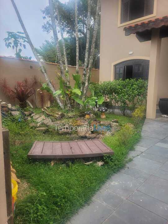 Casa para aluguel de temporada em Bertioga (São Lourenço)