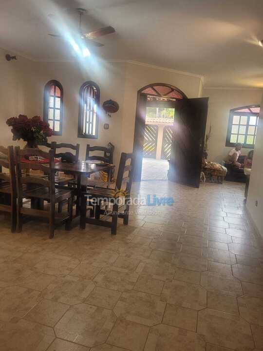 Casa para aluguel de temporada em Bertioga (São Lourenço)