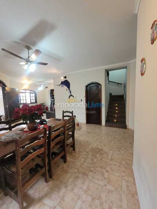 Casa para aluguel de temporada em Bertioga (São Lourenço)