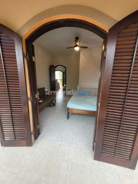 Casa para aluguel de temporada em Bertioga (São Lourenço)