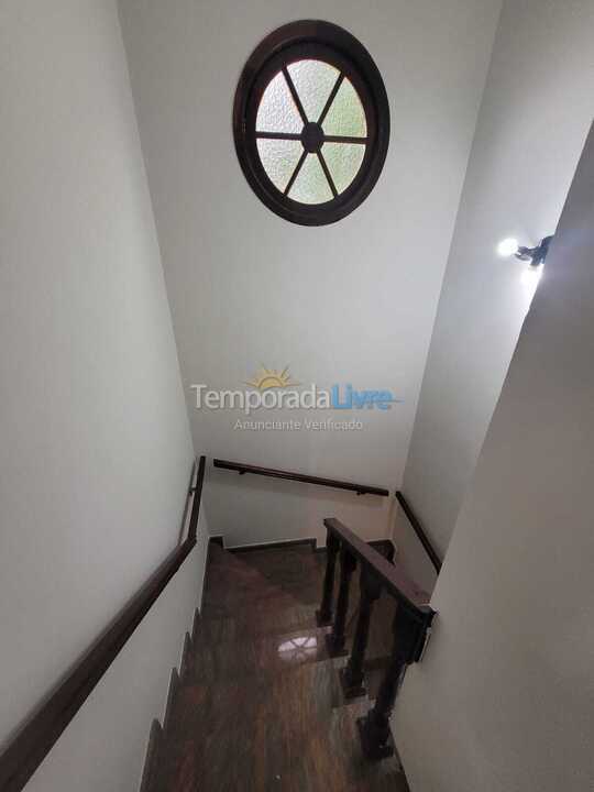 Casa para aluguel de temporada em Bertioga (São Lourenço)