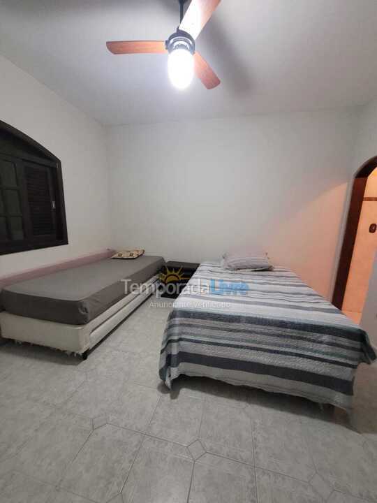 Casa para aluguel de temporada em Bertioga (São Lourenço)