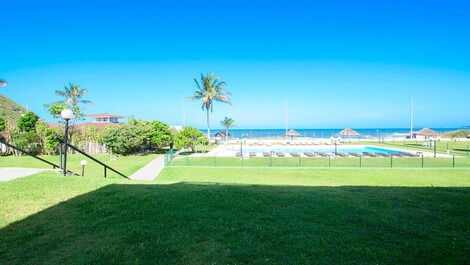 Dúplex frente al mar y con piscina para 8 personas