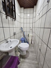 4 QUARTOS SENDO UMA SUÍTE