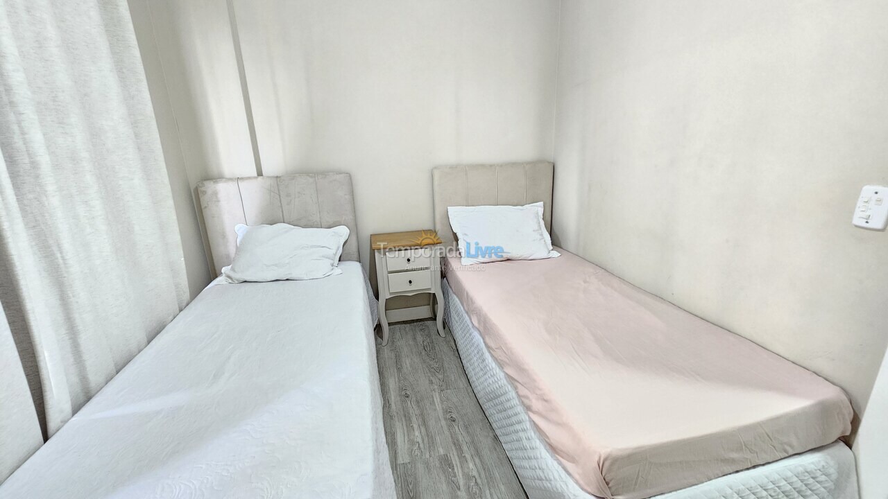 Apartamento para aluguel de temporada em Itapema (Meia Praia)