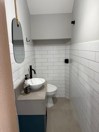 Excelente Geminado a 130m da Prainha, AC, WI-FI, garagem