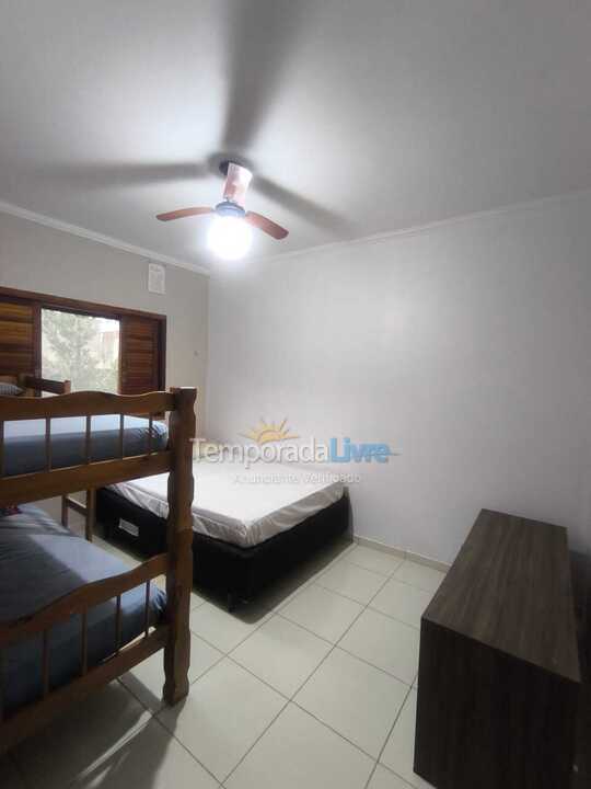 Casa para aluguel de temporada em Ubatuba (Lagoinha)