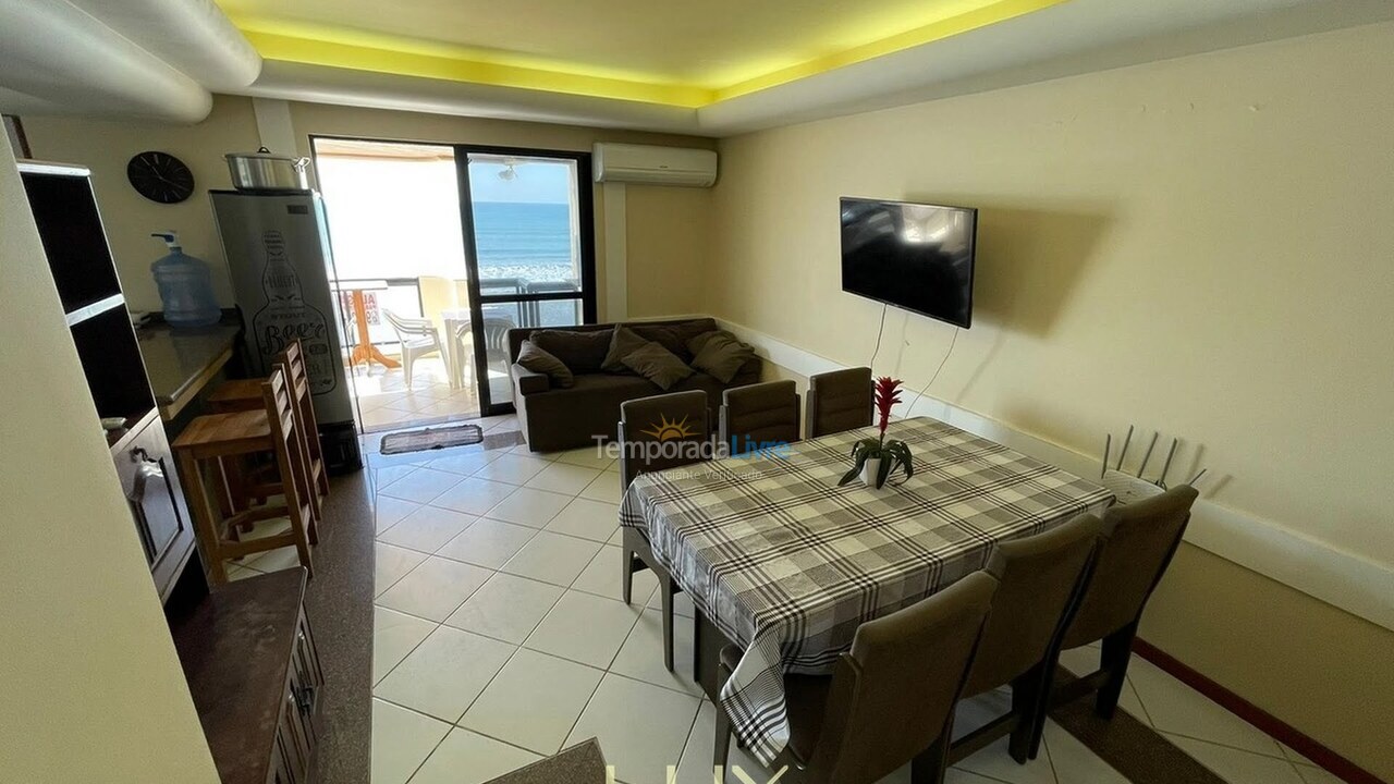 Apartamento para alquiler de vacaciones em Itapema (Meia Praia Frente Mar)