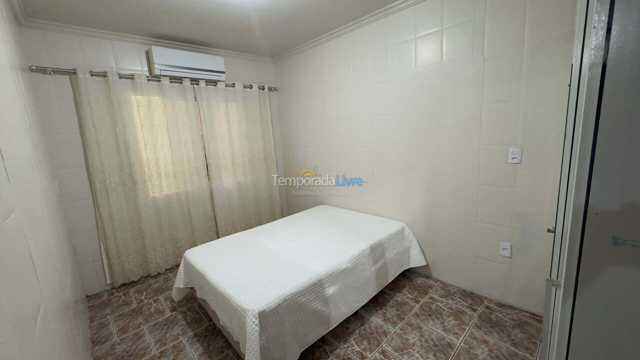 Casa para aluguel de temporada em Porto Belo (Vila Nova)