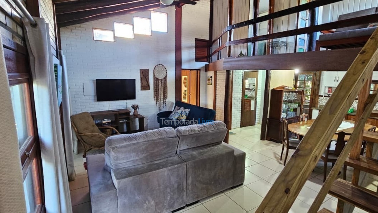 Casa para aluguel de temporada em Imbituba (Praia do Rosa)