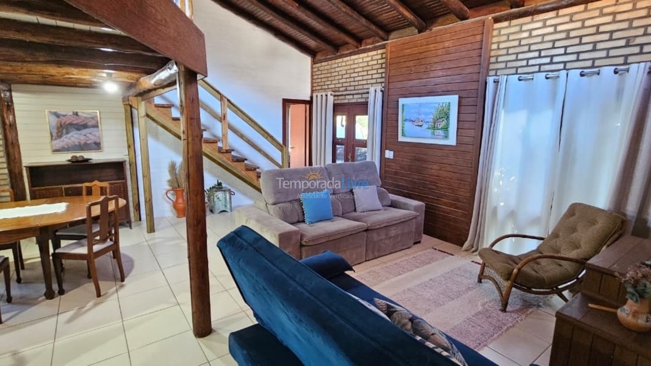 Casa para aluguel de temporada em Imbituba (Praia do Rosa)