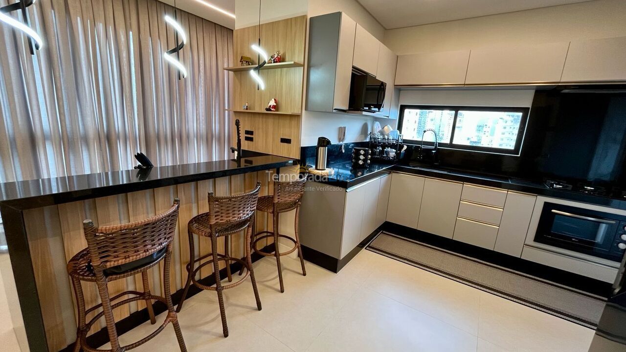 Apartamento para aluguel de temporada em Porto Belo (Perequê)